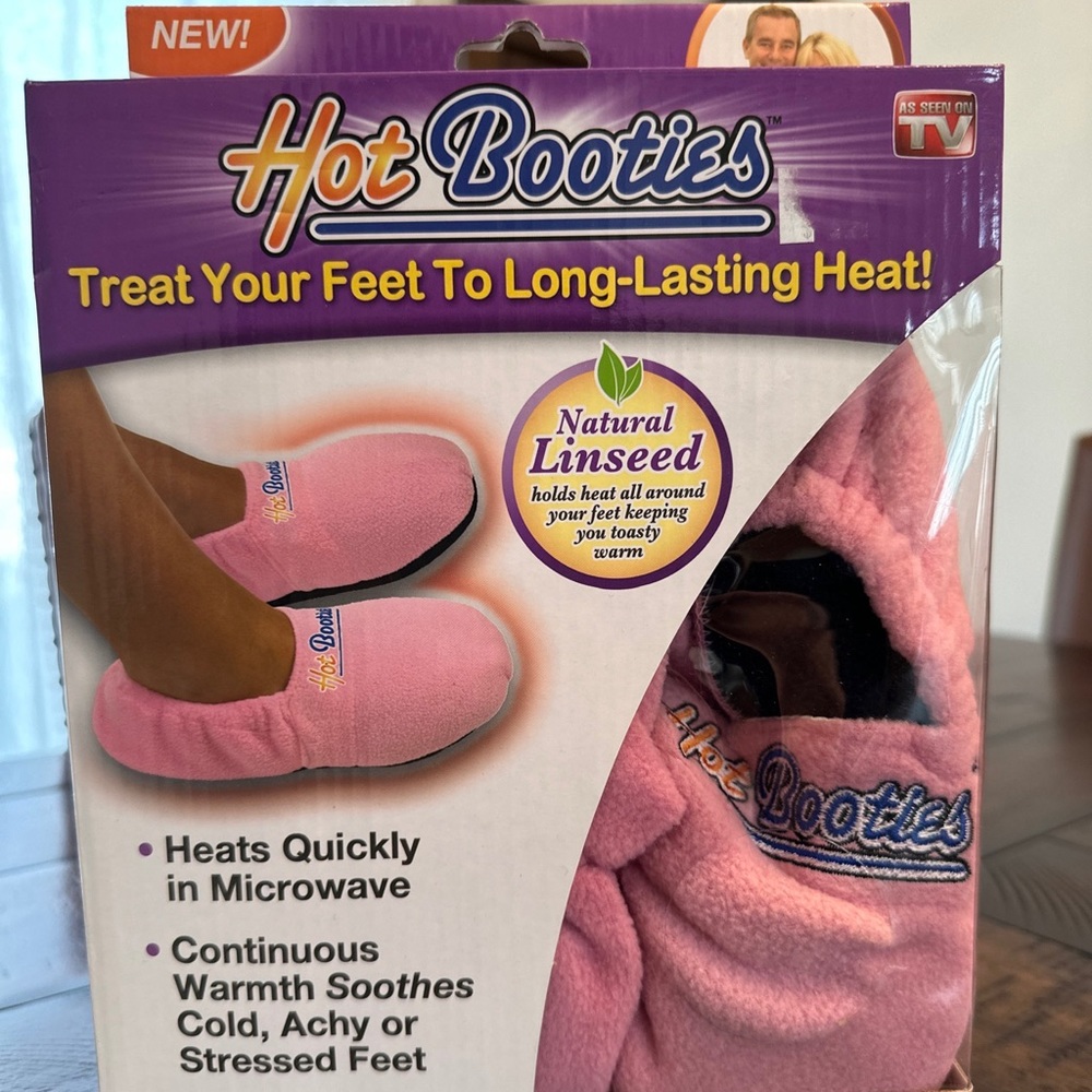 A Seen On TV Hot Booties slippers socks NEW IN BOX